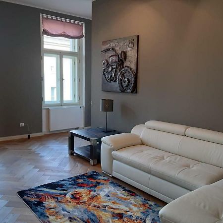 Praha White Gardens Apartment ภายนอก รูปภาพ